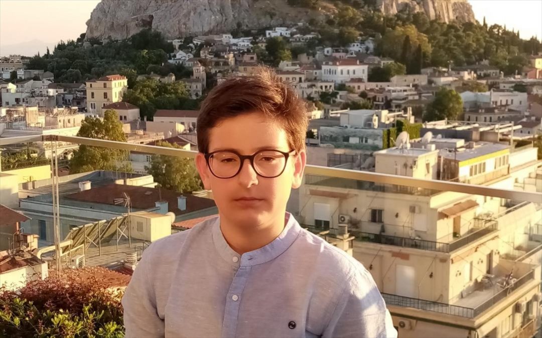 13χρονος μαθητής από τη Θεσσαλονίκη πρώτευσε σε παγκόσμιο διαγωνισμό ποίησης